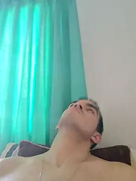 Snapshot of TommyMomentum chatting on 12-03-25, 09:58 TommyMomentum online show from 12-03-25, 09:58