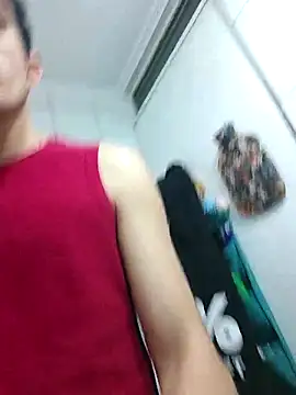 Snapshot of TommyMomentum chatting on 11-03-25, 04:07 TommyMomentum online show from 11-03-25, 04:07