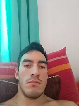 Snapshot of TommyMomentum chatting on 02-02-26, 06:40 TommyMomentum online show from 02-02-26, 06:40