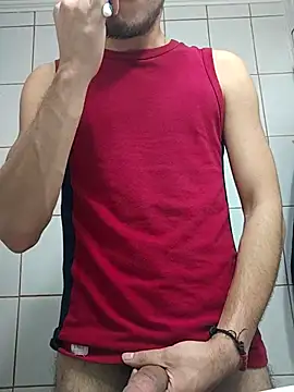 Snapshot of TommyMomentum chatting on 09-20-25, 04:39 TommyMomentum online show from 09-20-25, 04:39