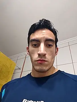 Snapshot of TommyMomentum chatting on 10-03-25, 04:58 TommyMomentum online show from 10-03-25, 04:58