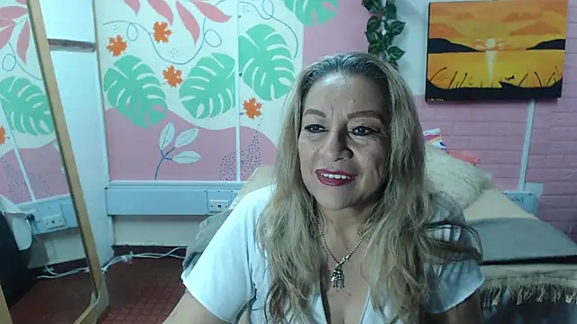 Snapshot of ZAMANTHA chatting on 03-18-25, 03:55 ZAMANTHA online show from 03-18-25, 03:55