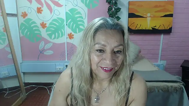 ZAMANTHA online show from 06-18-26, 04:01