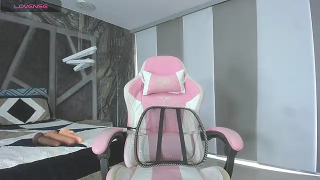 angelinafit online show from 03-12-26, 03:16