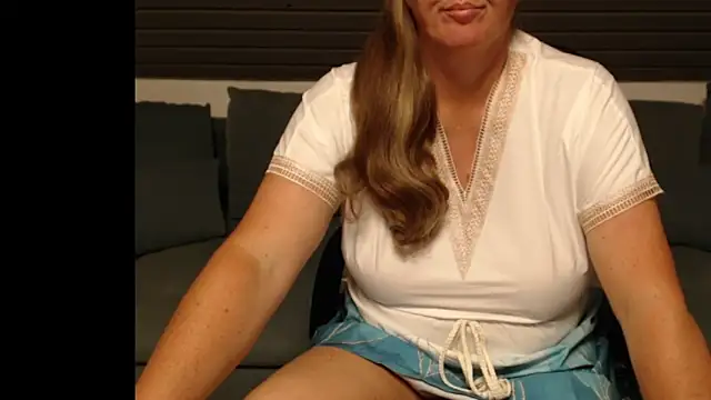 KimMitchelli online show from 09-12-25, 07:13