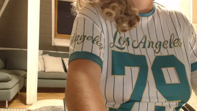 KimMitchelli online show from 10-14-25, 06:08