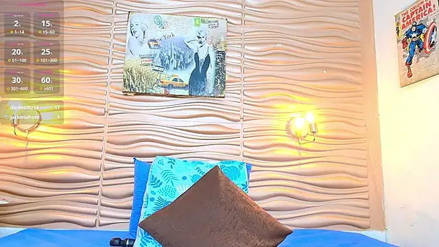 mia pineda online show from 10-26-25, 04:29