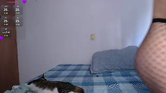 Snapshot of valen_thompson chatting on 02-28-26, 06:29 valen thompson online show from 02-28-26, 06:29