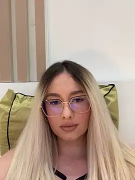 mollyxxx online show from 12-05-25, 03:05