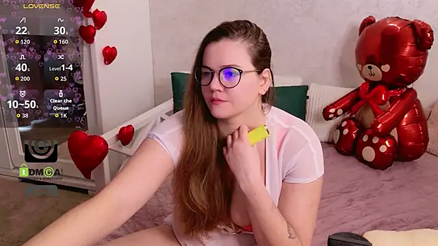 KellyKleine online show from 02-11-26, 06:57