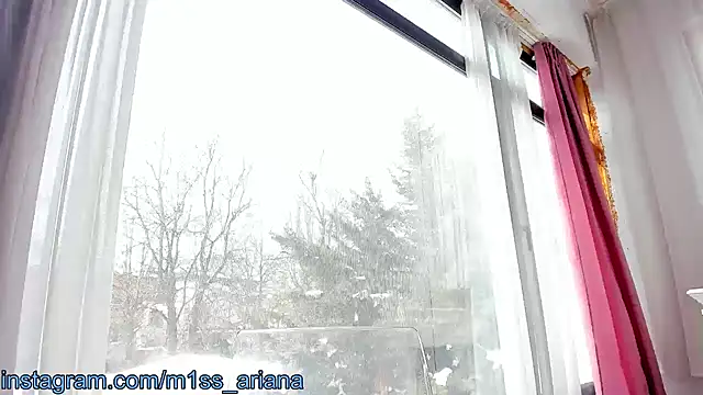 Snapshot of Miss_Ariana_ chatting on 02-22-25, 11:24 Miss Ariana  online show from 02-22-25, 11:24