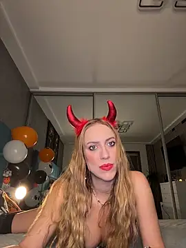 RockQueen A online show from 10-26-25, 05:08