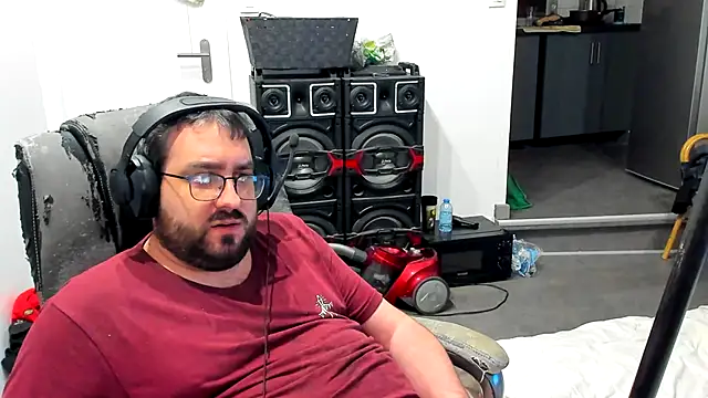 Snapshot of bears549a chatting on 02-27-25, 02:57 bears549a online show from 02-27-25, 02:57