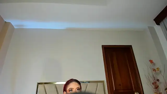 Snapshot of JupiteFox chatting on 04-22-26, 01:01 JupiteFox online show from 04-22-26, 01:01