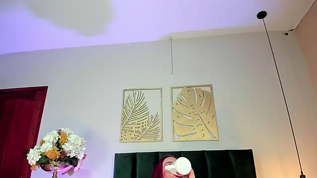 JupiteFox online show from 04-11-26, 01:46