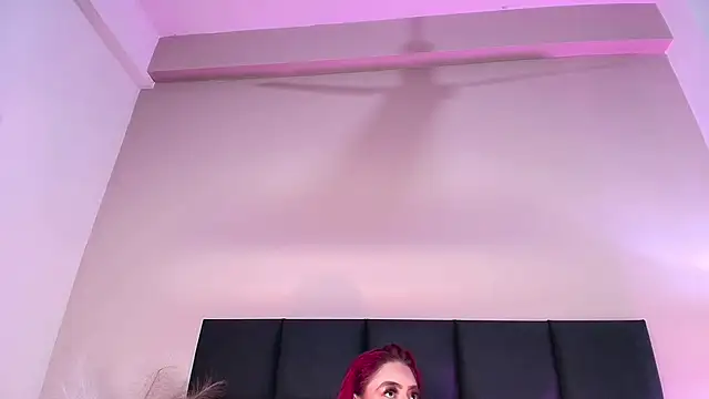 Snapshot of JupiteFox chatting on 04-23-26, 01:01 JupiteFox online show from 04-23-26, 01:01