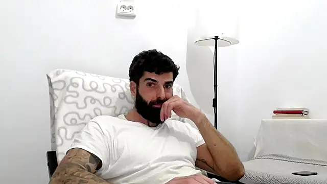 Verycutex online show from 12-19-25, 10:12