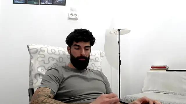 Snapshot of Verycutex chatting on 02-19-26, 03:09 Verycutex online show from 02-19-26, 03:09