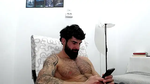 Snapshot of Verycutex chatting on 02-25-26, 07:03 Verycutex online show from 02-25-26, 07:03