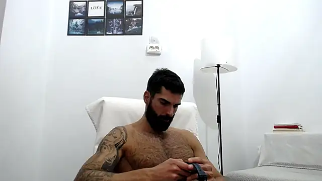 Verycutex online show from 10-20-25, 02:39