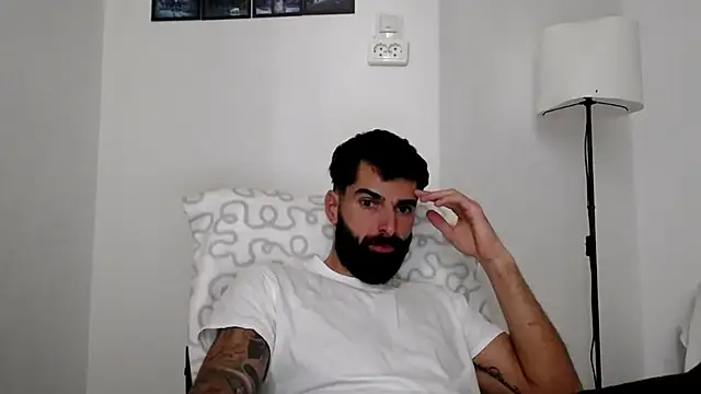 Verycutex online show from 11-25-25, 08:25