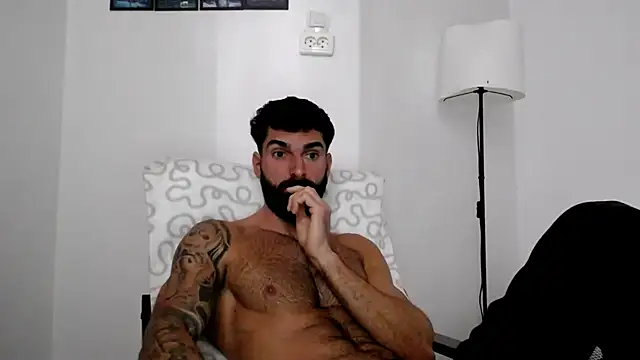 Verycutex online show from 11-26-25, 07:19