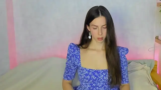 Teresa Hardly online show from 11-16-25, 08:24