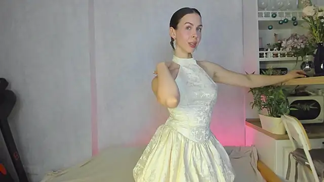 Teresa Hardly online show from 11-14-25, 08:45