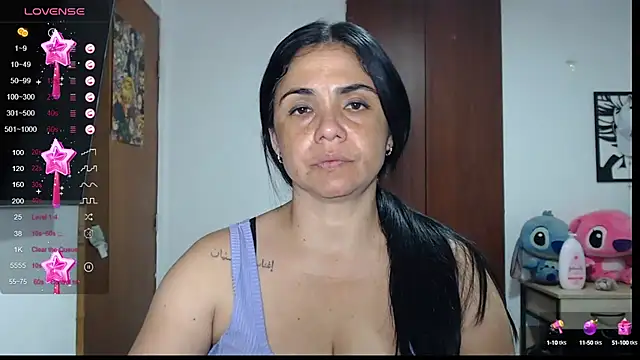 Snapshot of selena_ferri chatting on 03-09-25, 03:22 selena ferri online show from 03-09-25, 03:22