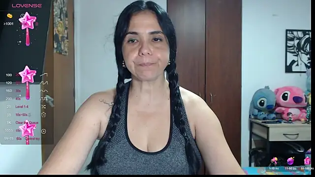 Snapshot of selena_ferri chatting on 03-21-25, 01:56 selena ferri online show from 03-21-25, 01:56