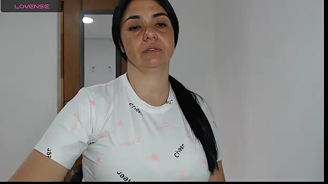 selena ferri online show from 12-18-25, 07:40