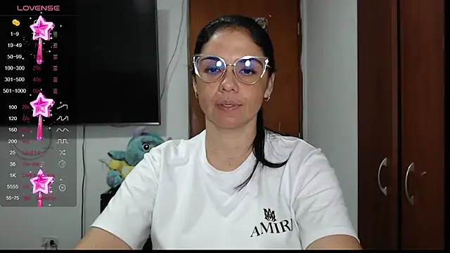 Snapshot of selena_ferri chatting on 02-12-25, 03:18 selena ferri online show from 02-12-25, 03:18