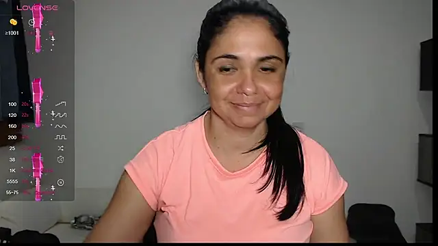 Snapshot of selena_ferri chatting on 02-16-25, 02:31 selena ferri online show from 02-16-25, 02:31