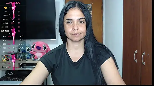 Snapshot of selena_ferri chatting on 03-02-25, 01:58 selena ferri online show from 03-02-25, 01:58