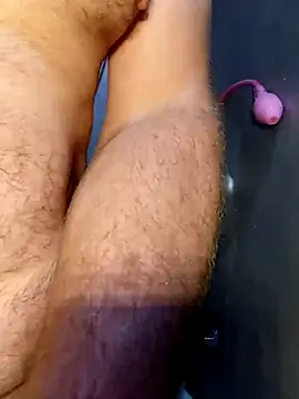 Snapshot of milosek81 chatting on 09-12-25, 10:31 milosek81 online show from 09-12-25, 10:31