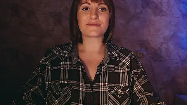 Snapshot of _letty_ chatting on 01-25-25, 01:43  letty  online show from 01-25-25, 01:43