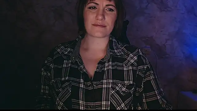 Snapshot of _letty_ chatting on 03-08-25, 12:44  letty  online show from 03-08-25, 12:44