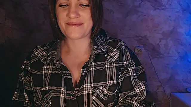 Snapshot of _letty_ chatting on 12-14-24, 09:24  letty  online show from 12-14-24, 09:24