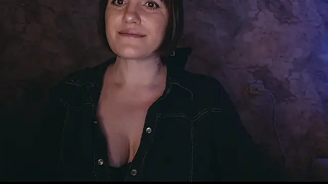 Snapshot of _letty_ chatting on 03-14-25, 11:53  letty  online show from 03-14-25, 11:53