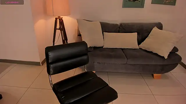 MiaRoberts1 online show from 11-09-25, 11:47