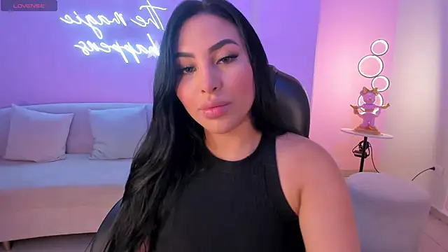 MiaRoberts1 online show from 10-25-25, 12:28