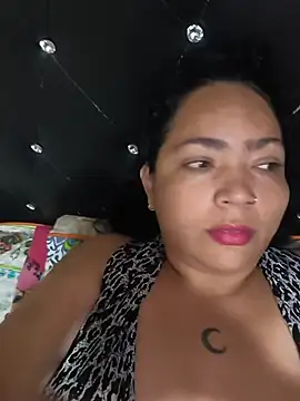 Snapshot of NIKOLE1301 chatting on 06-05-26, 02:34 NIKOLE1301 online show from 06-05-26, 02:34