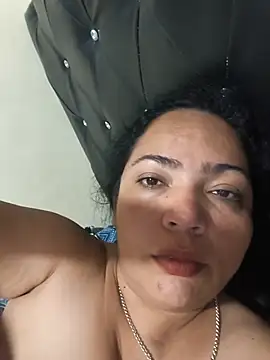 Snapshot of NIKOLE1301 chatting on 06-14-26, 01:13 NIKOLE1301 online show from 06-14-26, 01:13