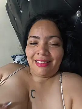 Snapshot of NIKOLE1301 chatting on 06-25-26, 03:06 NIKOLE1301 online show from 06-25-26, 03:06
