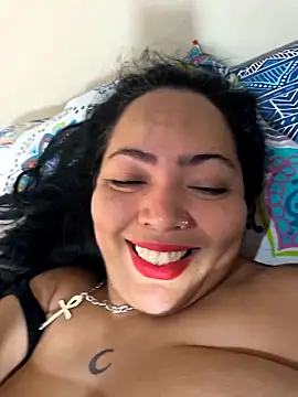 Snapshot of NIKOLE1301 chatting on 10-04-25, 06:31 NIKOLE1301 online show from 10-04-25, 06:31