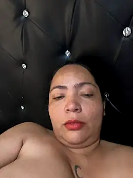 NIKOLE1301 online show from 04-24-26, 03:36