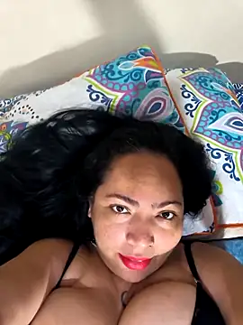 Snapshot of NIKOLE1301 chatting on 09-25-25, 02:23 NIKOLE1301 online show from 09-25-25, 02:23