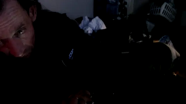 Snapshot of lickthecat chatting on 10-11-25, 11:44 lickthecat online show from 10-11-25, 11:44