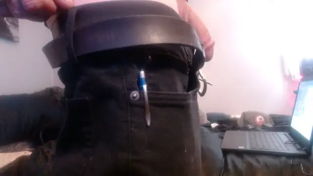 Snapshot of lickthecat chatting on 11-26-25, 02:39 lickthecat online show from 11-26-25, 02:39