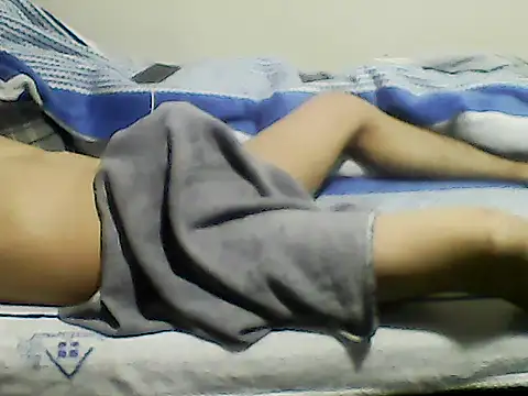 Snapshot of sebastian_aries chatting on 10-16-25, 04:32 sebastian aries online show from 10-16-25, 04:32